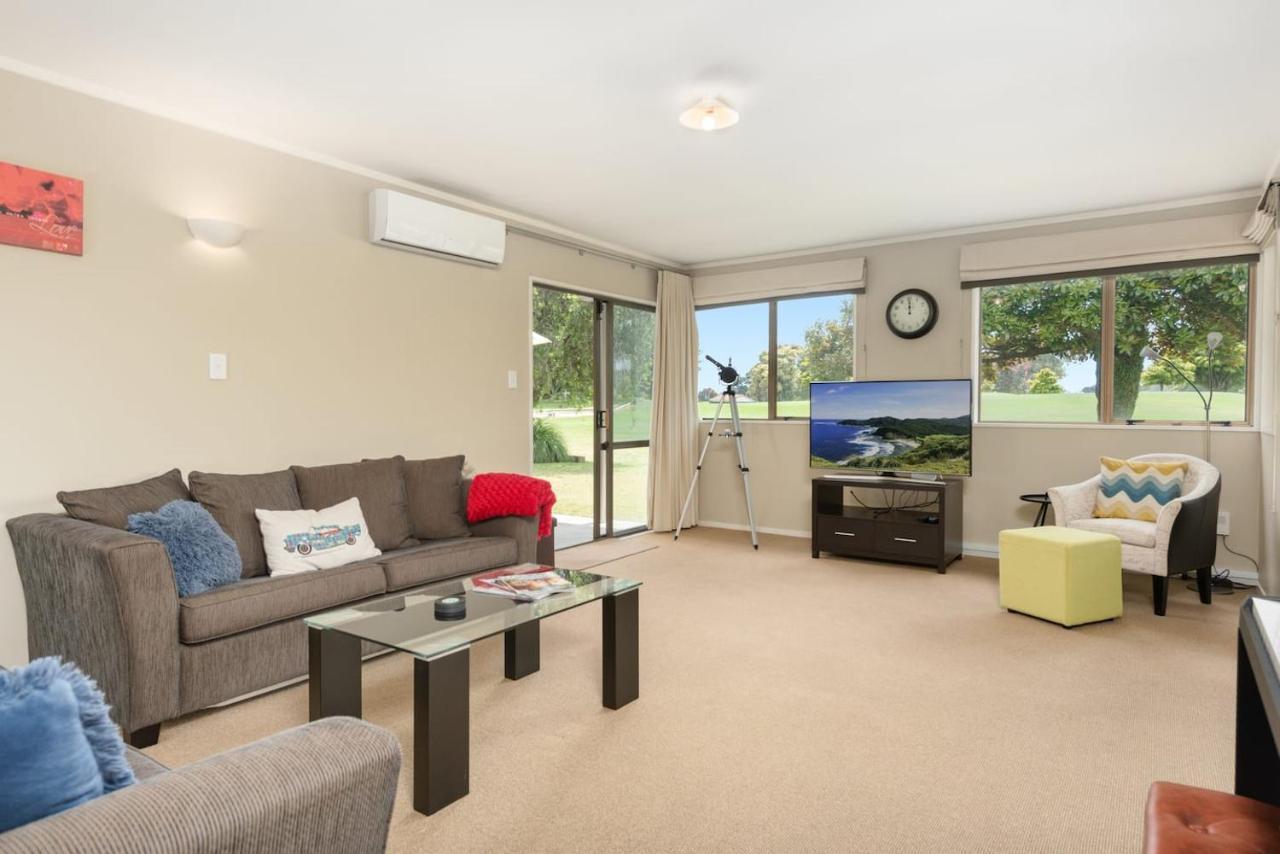 Golfers Delight In Quiet Cul De Sac Villa Маунт Маунгануи Екстериор снимка
